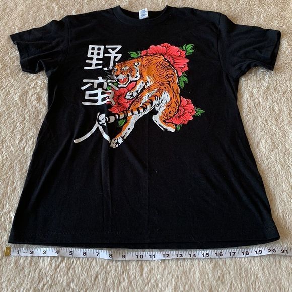 Tiger tee shirt size:Medium - Picture 11 of 16